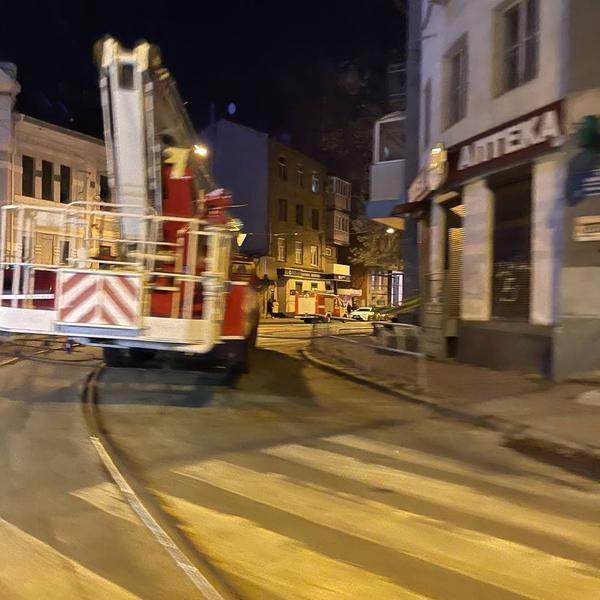 В центре Харькова горел отель: спасены 10 человек (фото, видео)