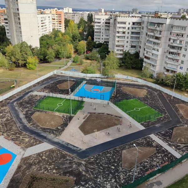 Новую зону для спорта и отдыха строят в Харькове (фото)