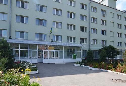 Коронавирус на Харьковщине: опорная больница приостановила прием больных 