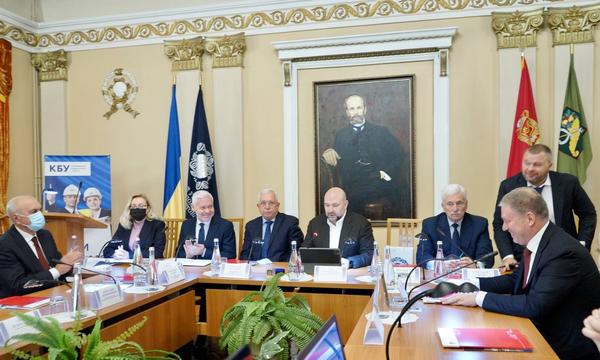 Реформы в сфере градостроительства обсудили в Харькове