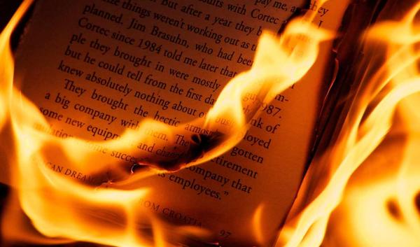 Библиотека сгорела в Харьковской области