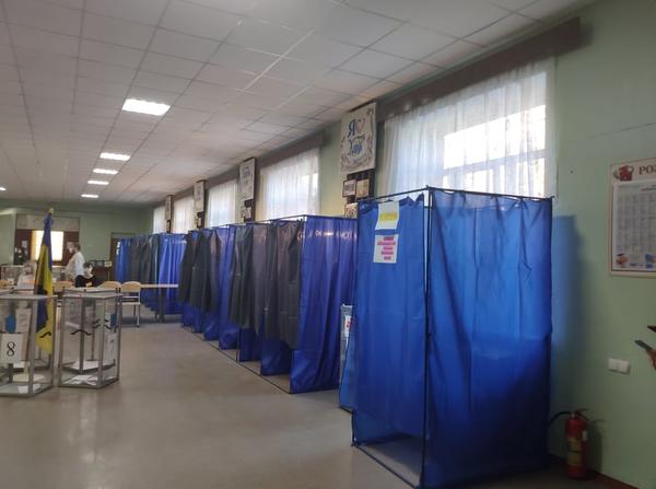 В Харькове стартовали выборы мэра (фото, дополнено)