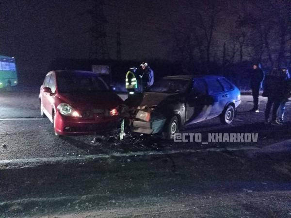 ДТП в Харькове: водитель уехал с места аварии на «скорой» (фото, видео)