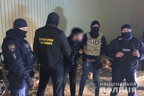 Харьковские правоохранители поймали банду, которая травила людей (фото) 