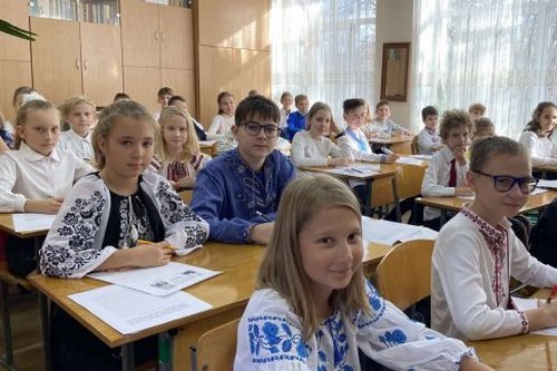 В Харькове интеллектуальное соревнование объединило рекордное количество школьников