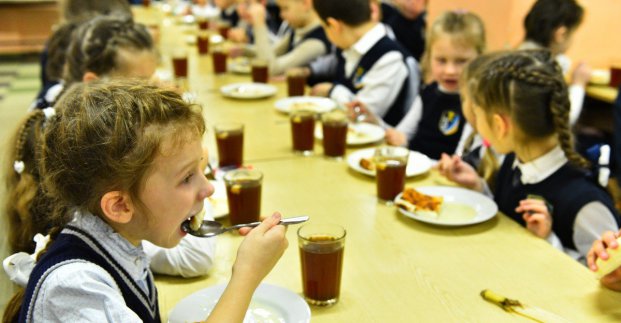 Стоимость питания для харьковских школьников и детсадовцев изменится