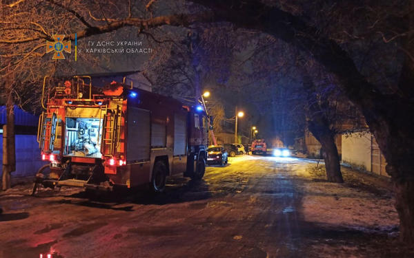Массштабный пожар в Харькове: в огне оказались несколько домов (фото)