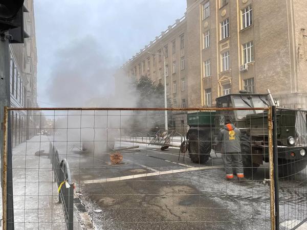 В Харькове произошла серьезная авария на тепломагистрали (фото)