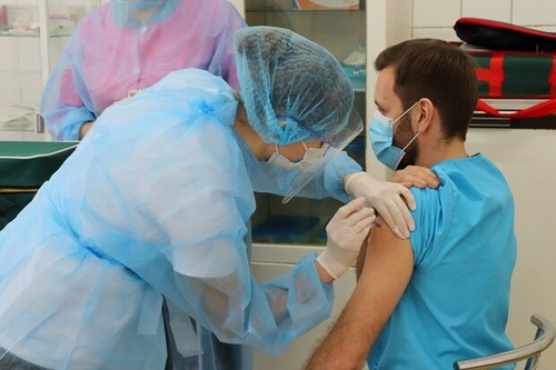 Центры вакцинации на Харьковщине изменили график работы