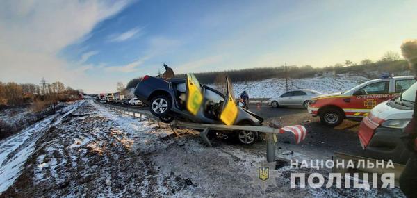 Смертельная авария с такси под Харьковом: что происходит с осиротевшими детьми
