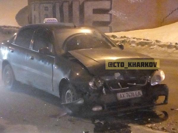 Пьяный таксист отличился на дороге в Харькове (фото)