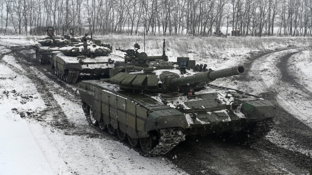 На Харьковщине поселковый совет решил закупить сгоревшие вражеские танки