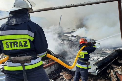 В Харькове спасатели попали под обстрел. Состояние раненых (фото)