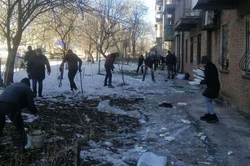 Восстановим Харьков вместе! Горожане каждый день выходят на расчистку улиц (фото)