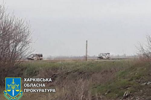 На Харьковщине российские оккупанты расстреляли эвакуационную колонну. Люди горели в автобусах
