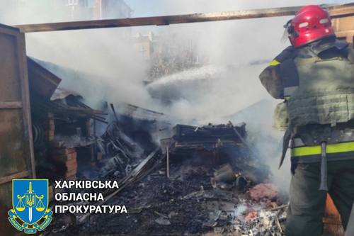 Обстрел жилого квартала в Харькове: погибли десять человек (фото)