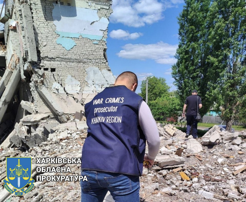 Во время очередного обстрела уничтожена харьковская школа (фото)