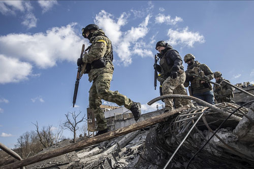 Чем закончится война в Украине. Подборка прогнозов