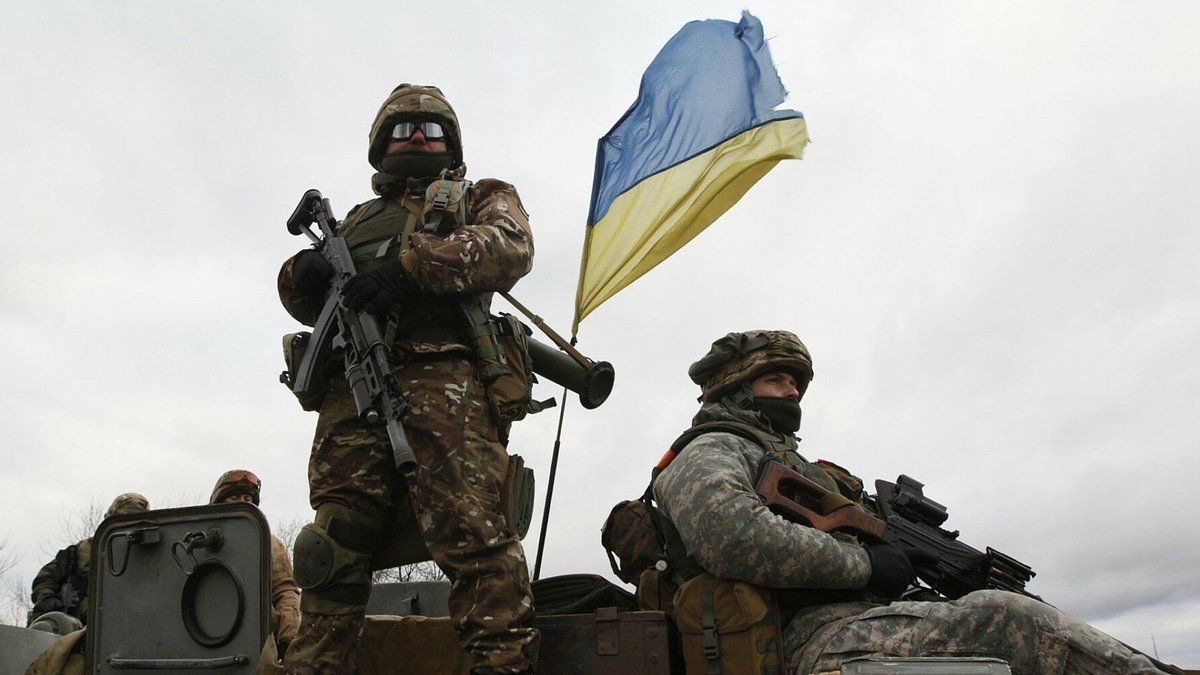 Харьков обстреливают, чтобы сковать украинские войска - Минобороны
