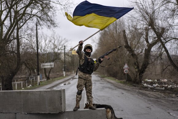 Украинские военные ведут оборонительные бои на Харьковщине - Генштаб ВСУ