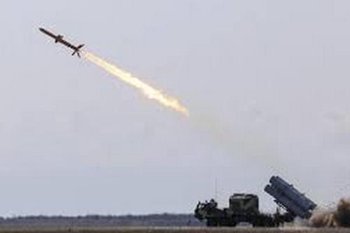 На Харьковщине ракеты попали в газоперерабатывающее предприятие: возник масштабный пожар 