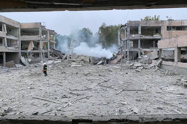 Ракетний удар по Лозовій: будівлю школи зруйновано вщент (фото)