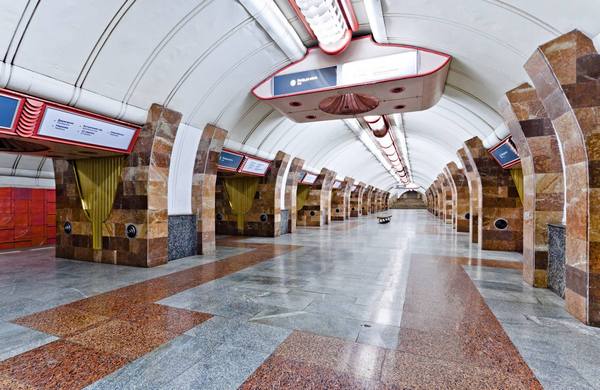 У Харкові закрили станцію метро (доповнено)