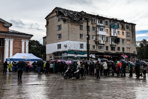 Ізюм через місяць після встановлення українського прапора: що змінилося у зруйнованому місті