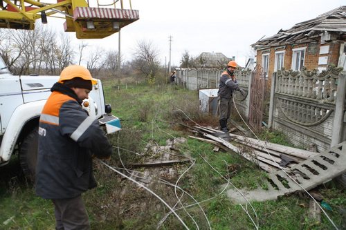 У деокуповану громаду на Харківщині повернули світло та газ (фото)