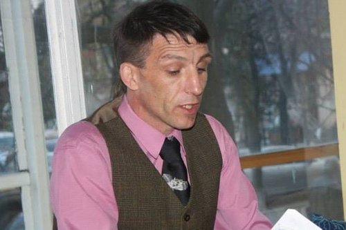 Застрелили та кинули на вулиці: нові свідчення убивства письменника на Харківщині