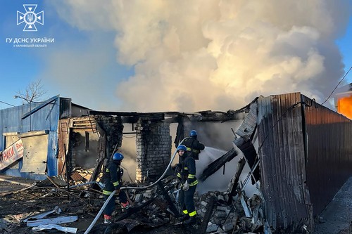 Як гасили велику пожежу у місті на Харківщині (фото)
