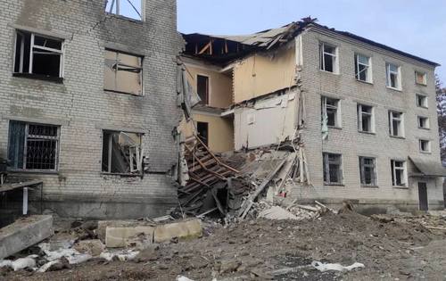 Ворог завдав ракетного удару по місту на Харківщині: що зруйновано