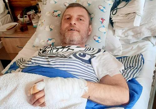 «Рука з рацією прилетіла, і я викликав допомогу». Харків’янин отримав важкі поранення у Бахмуті