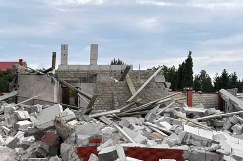 Обстріл передмістя Харкова: оприлюднено фото руйнувань