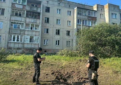 Розбито школу, підприємство та будинки: фото з місць "прильотів" на Харківщині