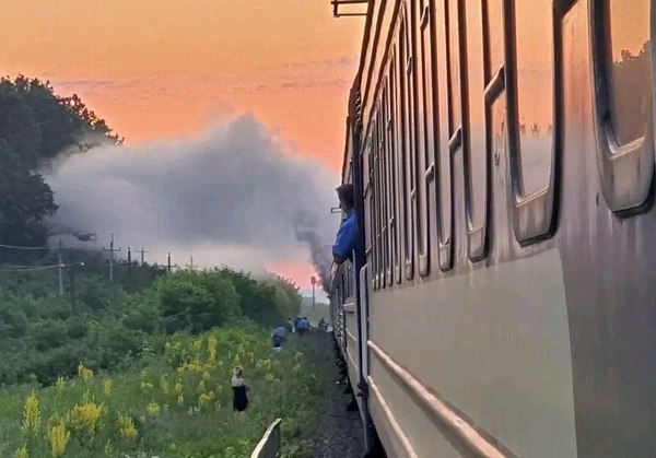 Під час руху загорівся поїзд, який прямував до Харкова