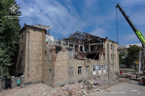 Атака дронами на Харків: що зараз відбувається на місці "прильоту" (фото, відео)