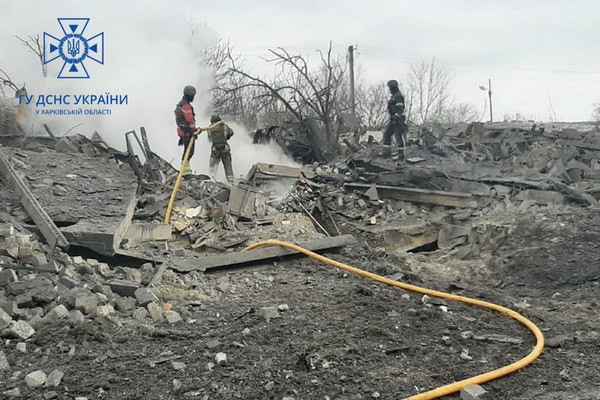 Окупанти завдали ударів по селу на Харківщині: оприлюднено фото руйнувань