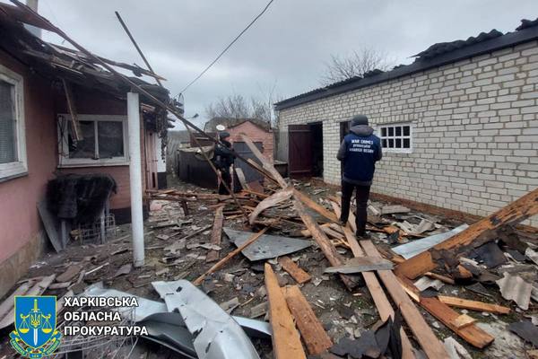 Окупанти завдали ударів по місту в Харківській області (фото)