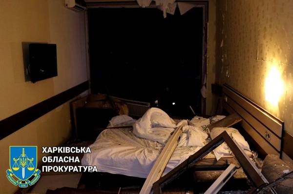 Ракетний удар по готелю в Харкові: оприлюднено нові фотографії