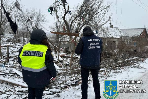 Окупати вдарили по передмістю Харкова: оприлюднено фото наслідків