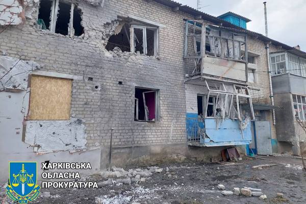 Росіяни протягом дня систематично обстрілювали місто в Харківській області (фото)