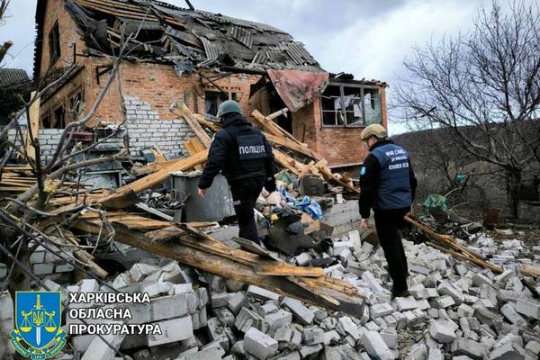 Ворог завдав ударів по трьох населених пунктах на Харківщині: оприлюднено фото наслідків