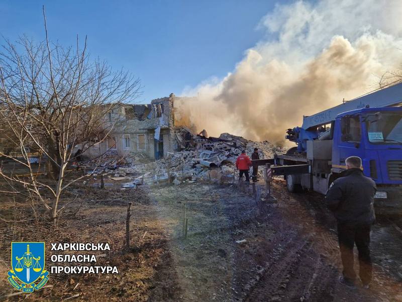 Авіаудари по місту на Харківщині: інформація від рятувальників і кадри з місця