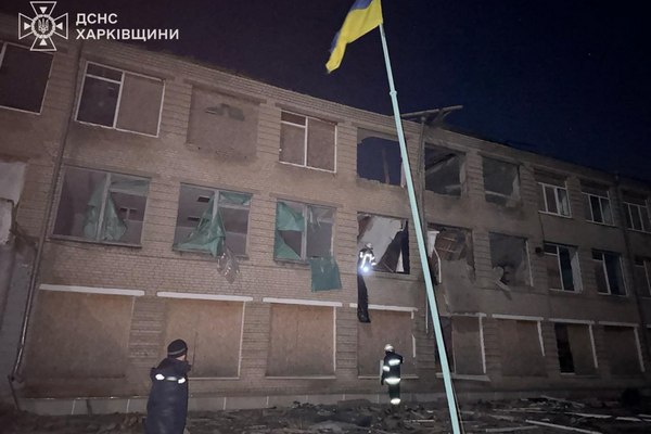 Атака безпілотниками на школу в Харківській області: інформація та фото від ДСНС