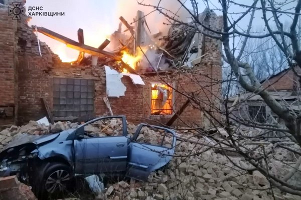 Окупанти масовано обстріляли населений пункт поблизу Харкова (фото)