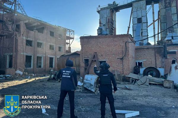 Росіяни обстріляли два підприємства в Харківській області (фото)
