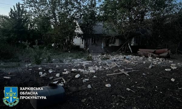 Ворог обстріляв село на Харківщині: загинув чоловік (фото)