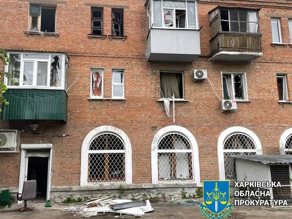 Оприлюднено фото наслідків нічної ракетної атаки на Харків
